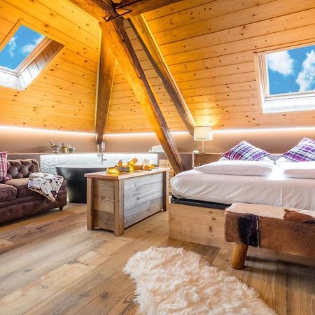 John Luxury Suites Фольгария Экстерьер фото