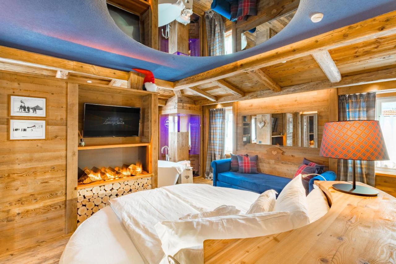 John Luxury Suites Фольгария Экстерьер фото